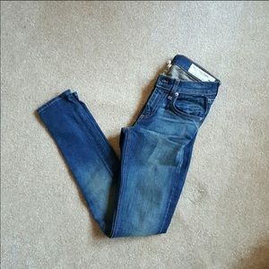 Rag & Bone Skinny Jeans Size 25